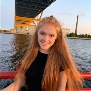 Meet your Posher, Kiley